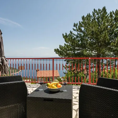 Апартаменты Luxury Seaview By Interhome *